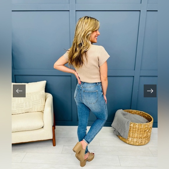 Judy Blue Triple Threat Slim Fit Jeans Sz 3 Item# 9S - Picture 4 of 10